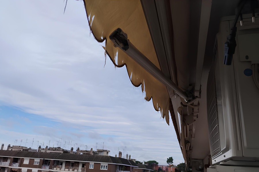 Riparare o sostituire la tenda da sole